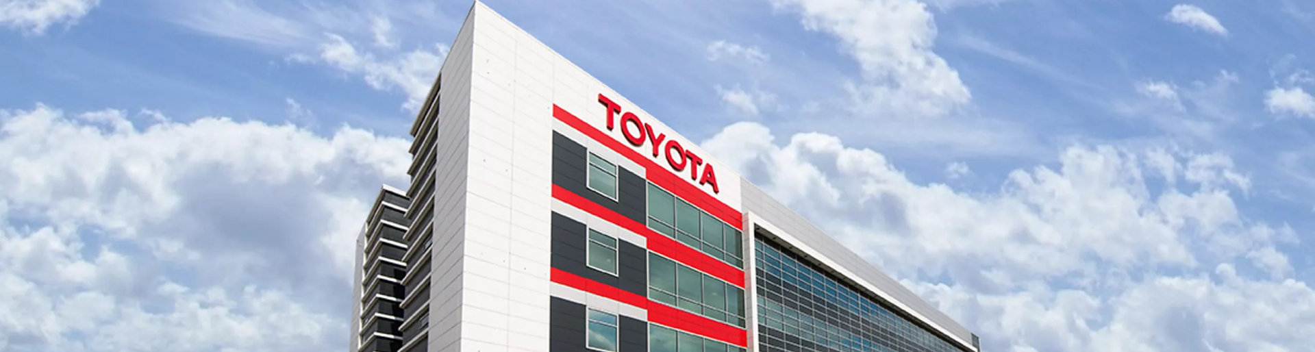 Изображение на странице TOYOTA ПОДВЕЛА ИТОГИ ПРОДАЖ В РОССИИ ЗА 2021 ГОД Тойота Центр Самара Аврора